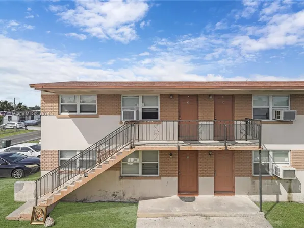 628 SW 4th St, Belle Glade, FL 33430