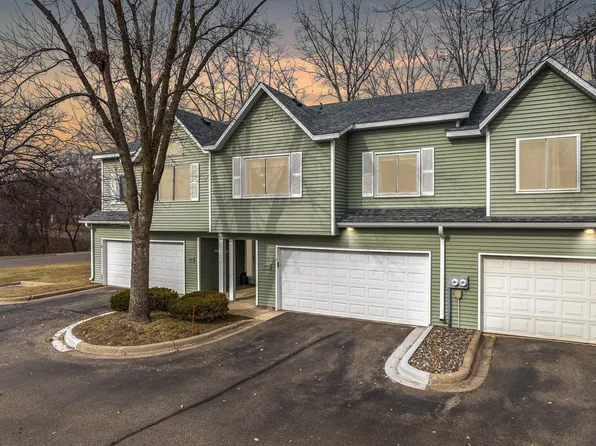 8861 Norway St NW, Coon Rapids, MN 55433