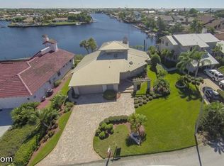 5782 Shore Dr, New Port Richey, FL 34652