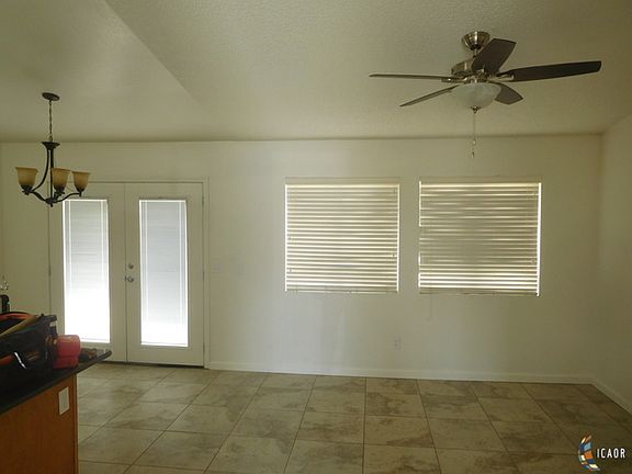 4th image of 813 Ash Ave