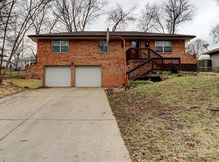 1828 N York Rd, Independence, MO 64058