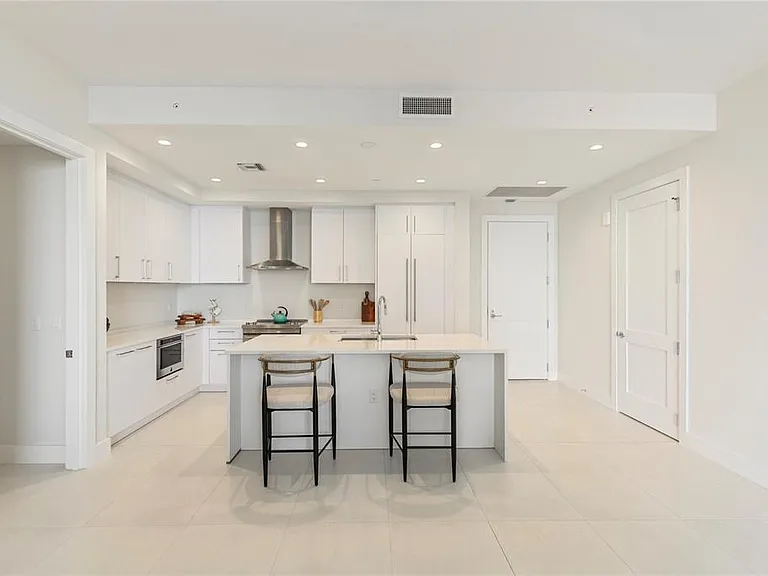 275 1st Ave S #1708 — Photo 8