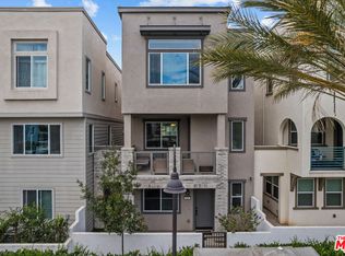 625 Daniel Freeman Cir, Inglewood, CA 90301