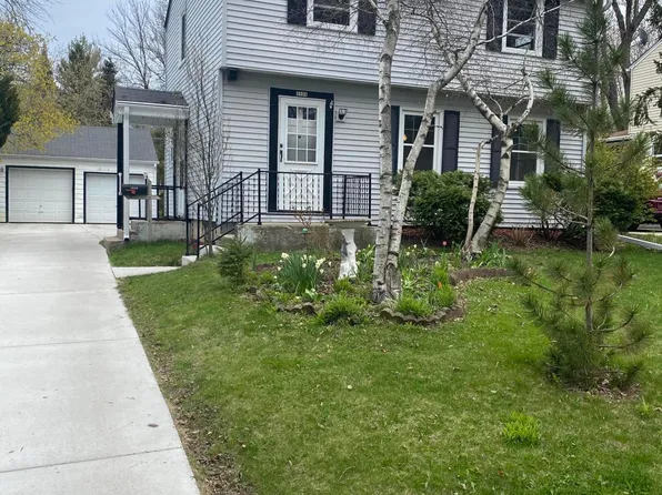 2820 S 53rd St, Milwaukee, WI 53219