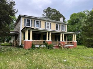 1310 W Church St, Laurinburg, NC 28352