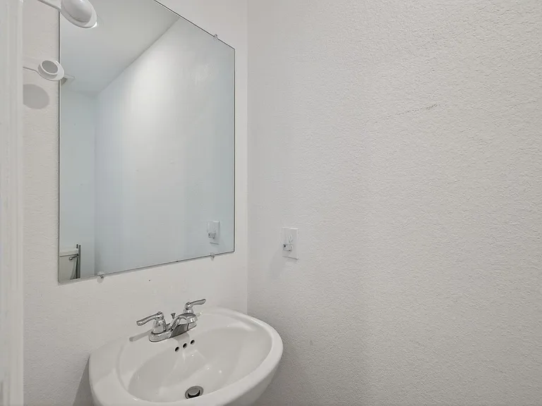 1519 Twilight Green Dr — Photo 24