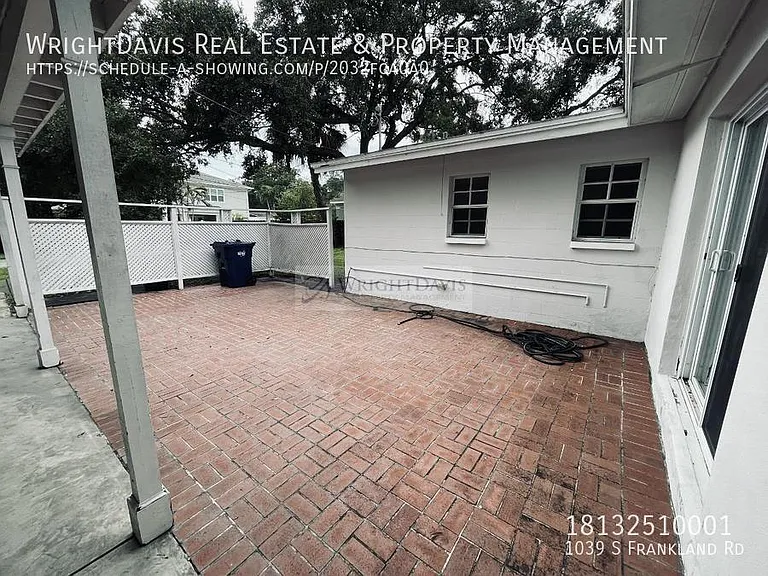 1039 S Frankland Rd — Photo 27