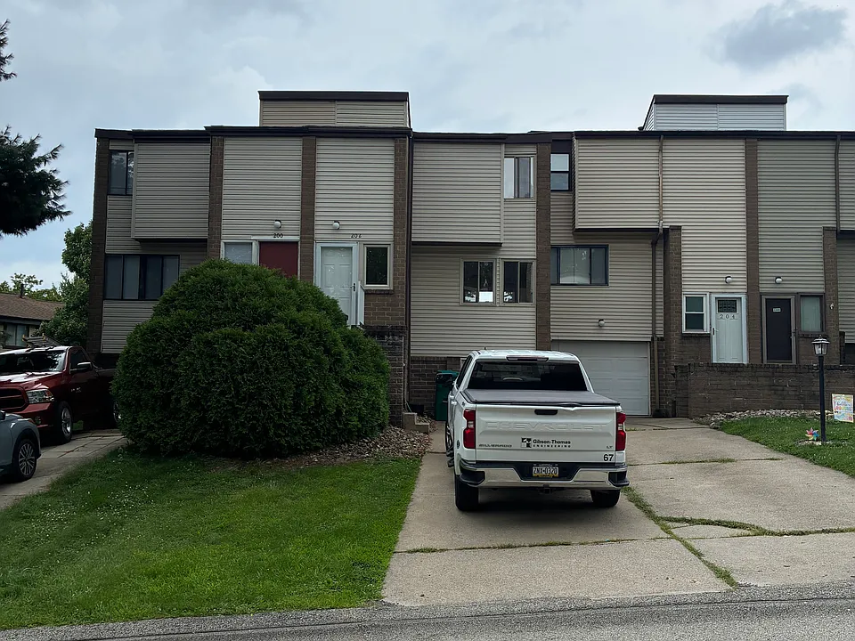 202 Sequoia Ct