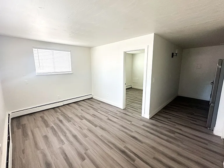1732 Paris St — Photo 8