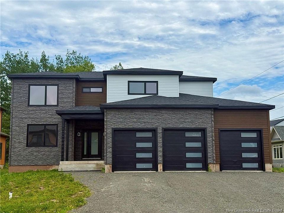 1st image of 9 Turnberry Ct