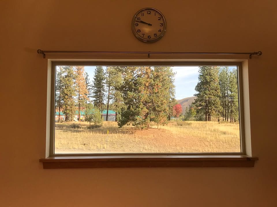 Livingroom/Dining Window