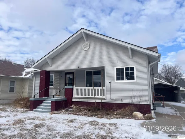 407 E 4th St, Hastings, NE 68901