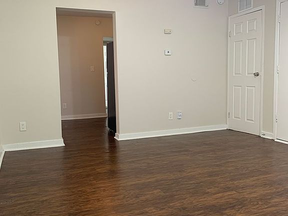 2nd image of 801-807 E 42nd St #803-3E