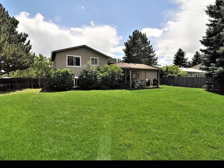6515 S Dudley Way — Photo 3
