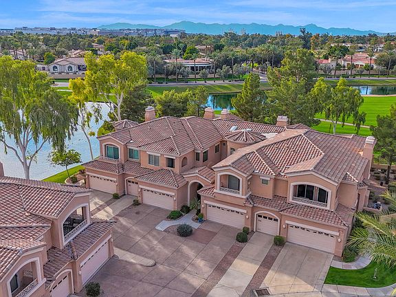 3rd image of 3800 S CANTABRIA Circle #1004