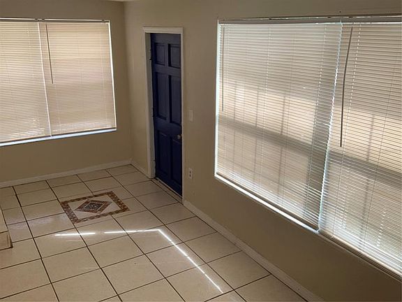 2nd image of 1221 Jarecki Ave