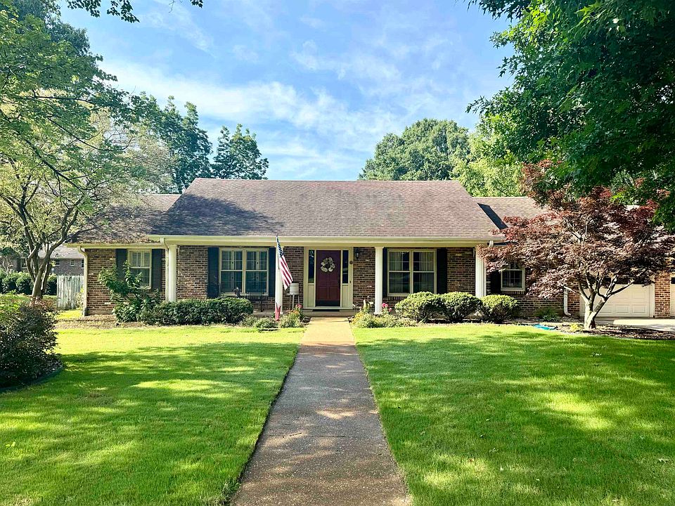 1st image of 2138 Chickasaw Dr