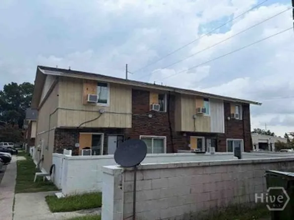 8 Lewis Drive, Savannah, GA 31406