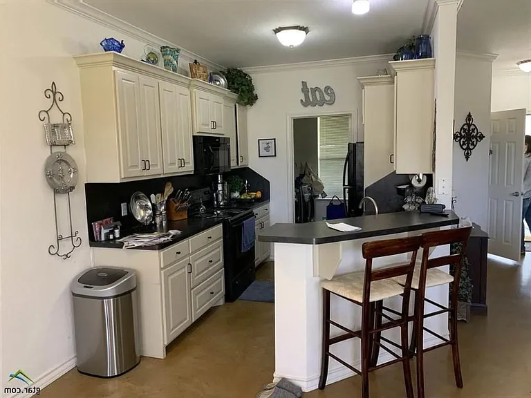 20299 FM 2493 — Photo 2