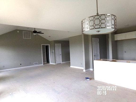 4th image of 252 Windward Way