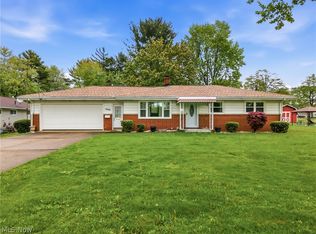 3130 Lynwood Dr NW, Warren, OH 44485