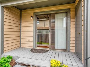 310 Vista Cir APT C, Winston Salem, NC 27106