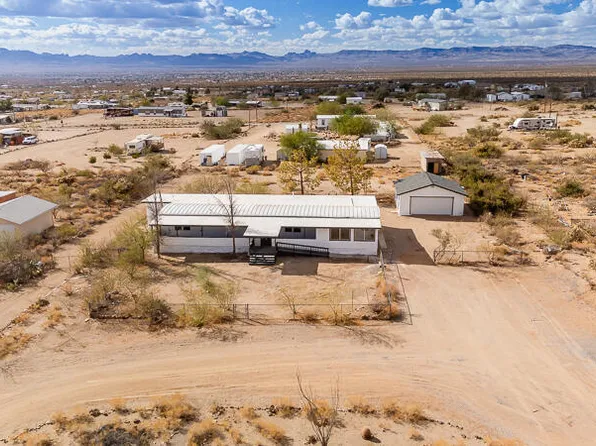 3951 N BOWIE Road, Golden Valley, AZ 86413