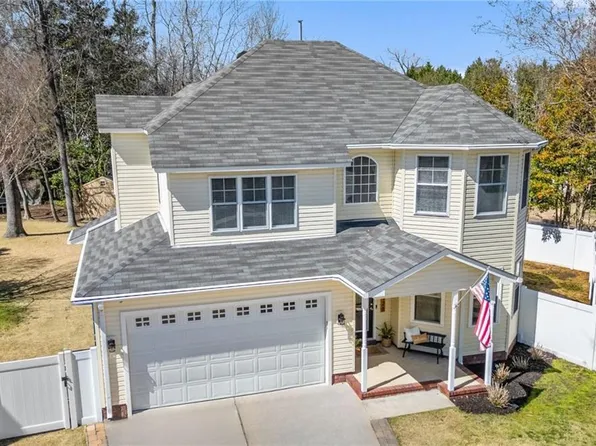 4928 Sunny Cir, Virginia Beach, VA 23455