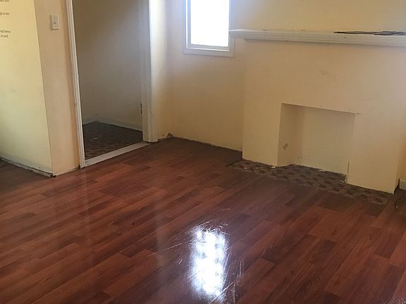 3rd image of 13595 Rosemont Ave
