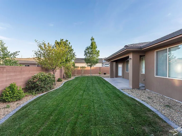 422 N 3450 W — Photo 14