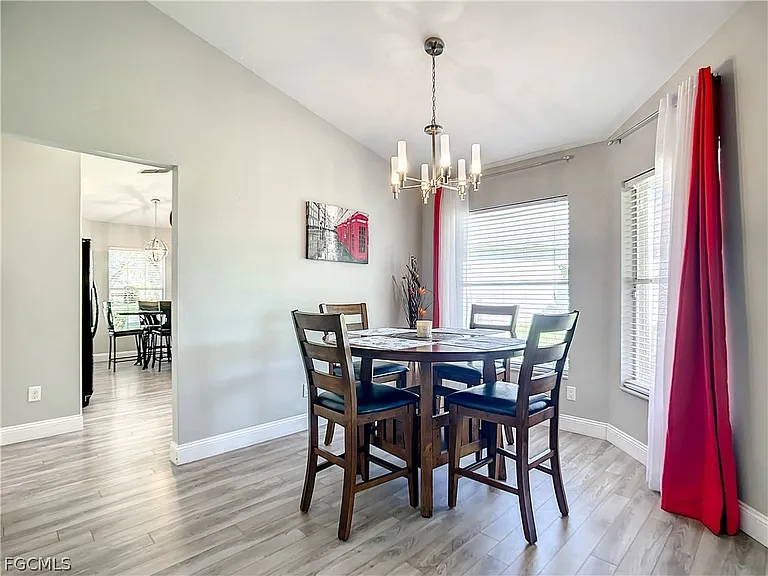 13633 Admiral Ct — Photo 6