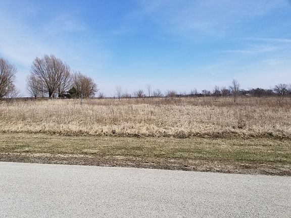 4th image of 9915 N Prairie Trl