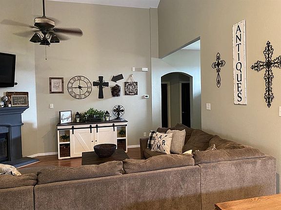 4th image of 10613 Ashmore Dr