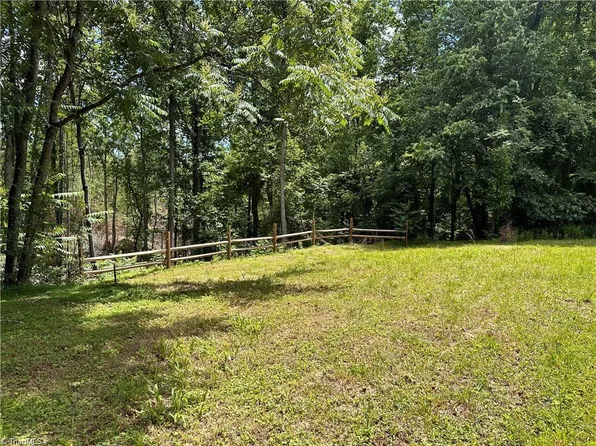 S Recreation Rd, Wilkesboro, NC 28697