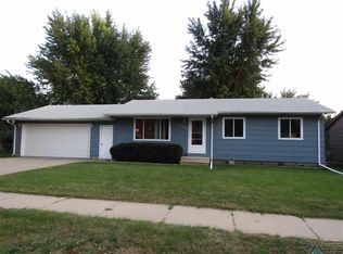 4109 E 28th St, Sioux Falls, SD 57103