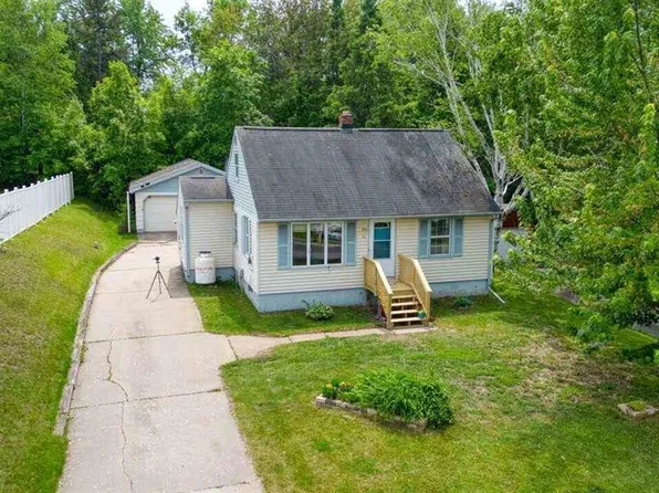 20 Vermillion Dr, Virginia, MN 55792