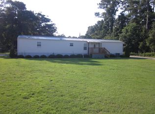 106 Bay Landing Rd, Cedar Pt, NC 28584