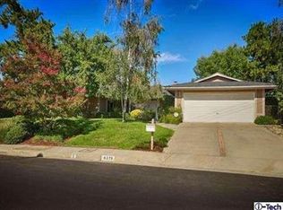 9370 Crystal View Dr, Tujunga, CA 91042