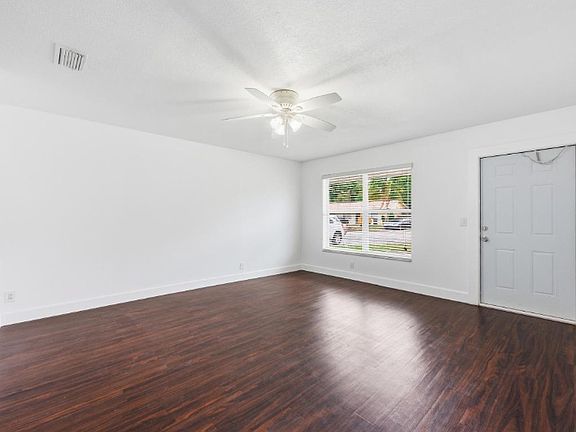 2nd image of 970 Kenbar St