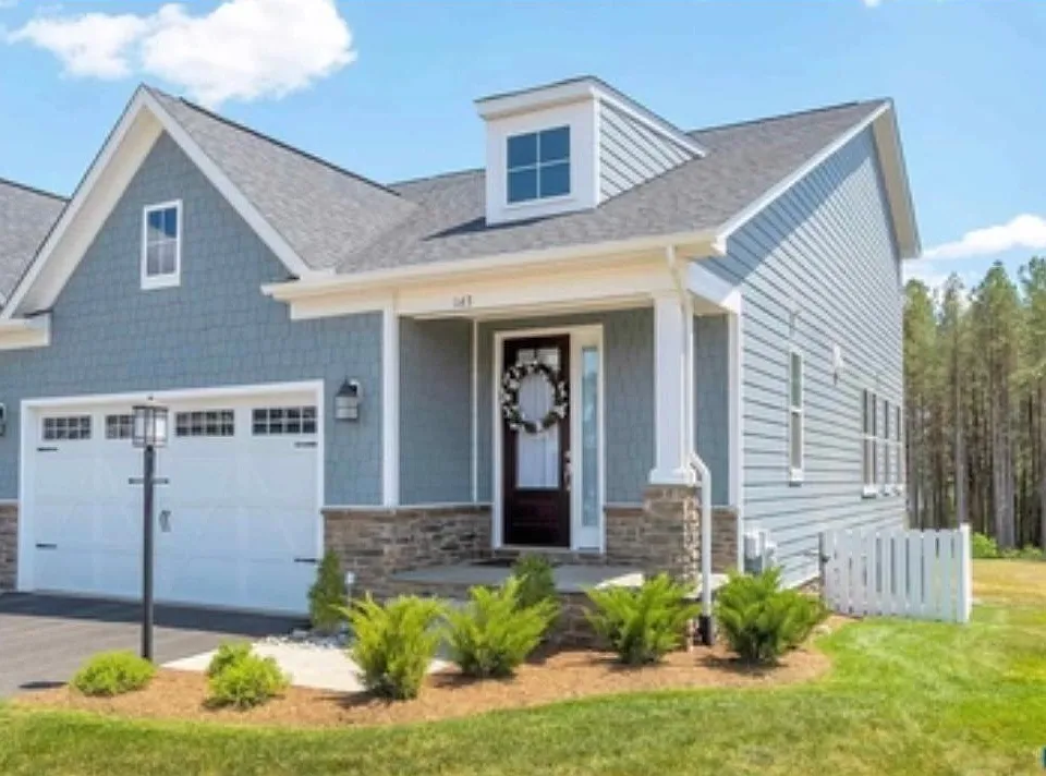 163 Bayberry Ln
