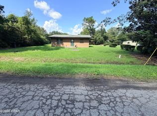 1184 Farmer Rd, Chipley, FL 32428