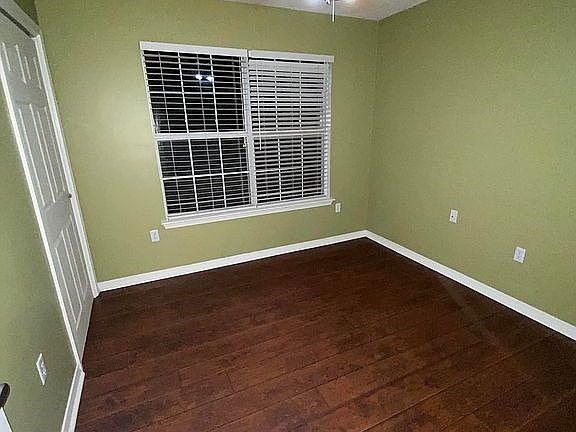 5th image of 4865 Kensington Ln