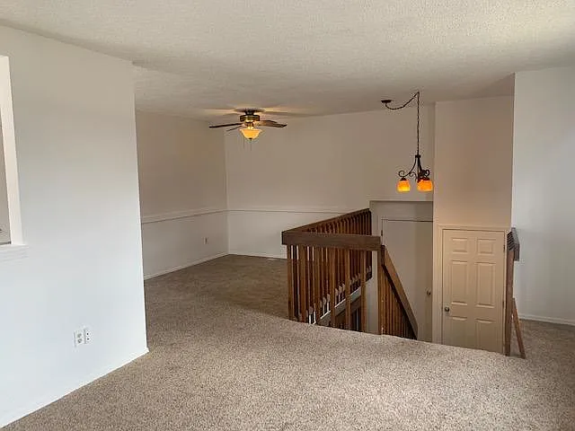 323 S Jefferson Ave — Photo 5