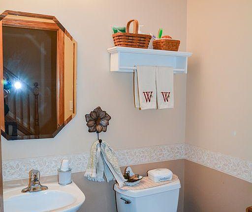 4th image of 206 Wild Meadow Ln