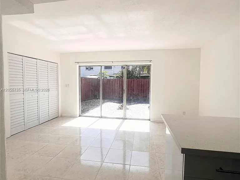 3770 SW 59th Ter #53 — Photo 2