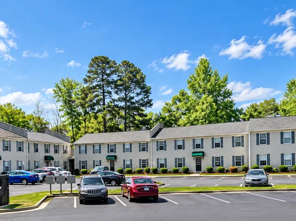 Maple Point Apartments