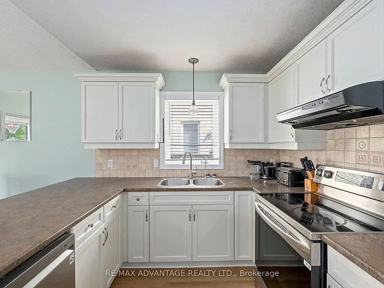 1489 Coronation Dr — Photo 13
