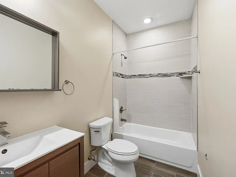 2313 Ellsworth St — Photo 16