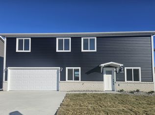 1075 Covey Run Rd, Sheridan, WY 82801