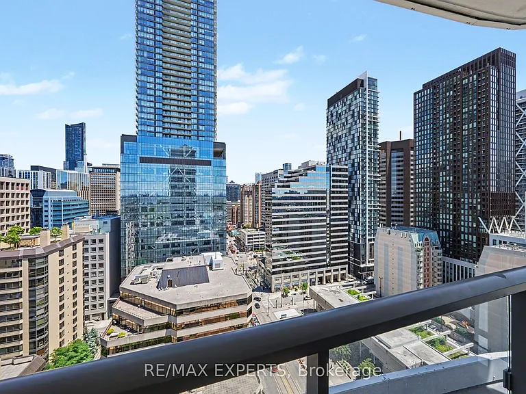 280 Dundas St W #1805 — Photo 22